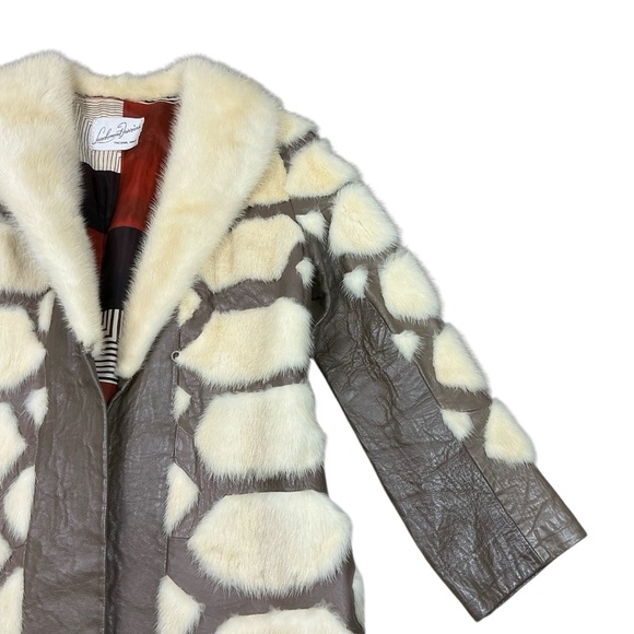 Vintage 1960s/70s leather and fur collared, lined trenchcoat XS/S USA made - Picture 6 of 10